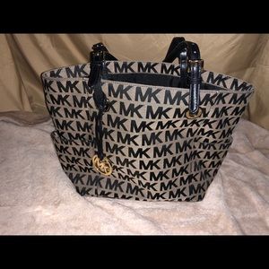 Michael Kors purse
